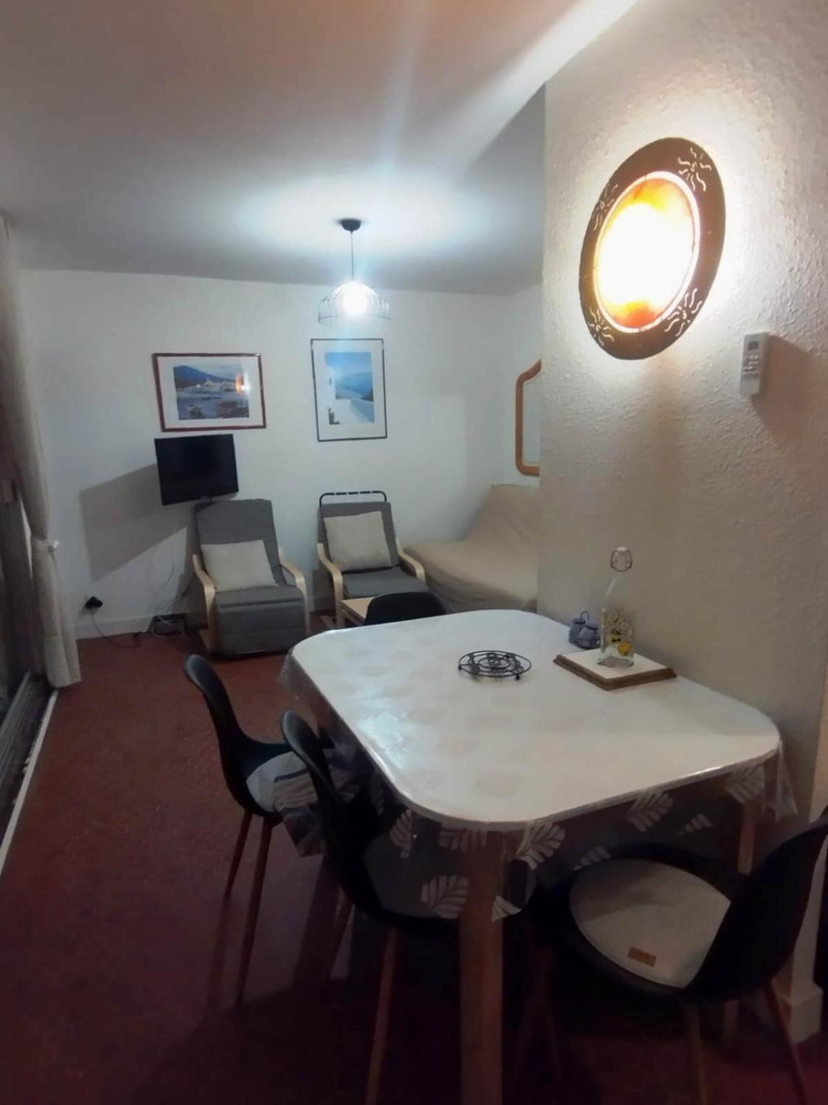 Appartement A 5Mn De La Mer Et Du Village De Noel - Draps Et Serviettes Non Fournis Le Barcares Luaran gambar